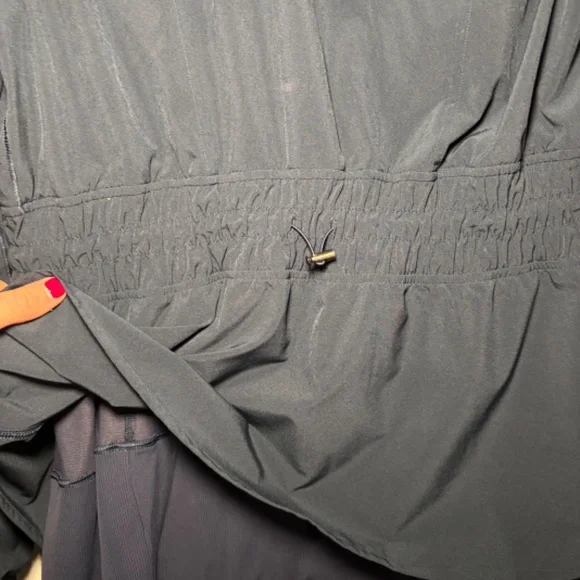 Lululemon Jacket - Picture 7 of 8